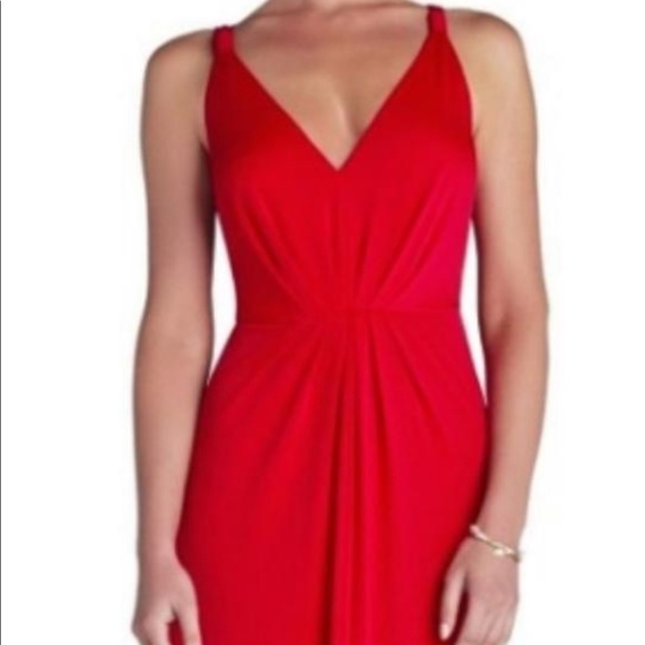 BCBGMAXAZRIA
Red Rio Hali V-neck Formal Dress - Picture 5 of 12
